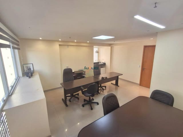 Sala para alugar, no bairro Jardim Goiás em Goiânia