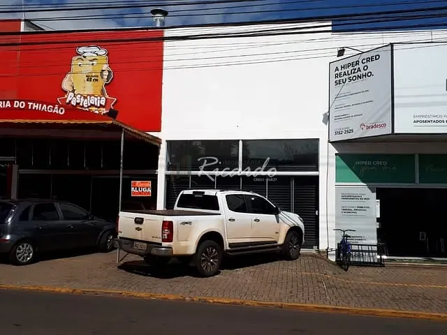 Sala para alugar, no bairro Centro em Arapongas