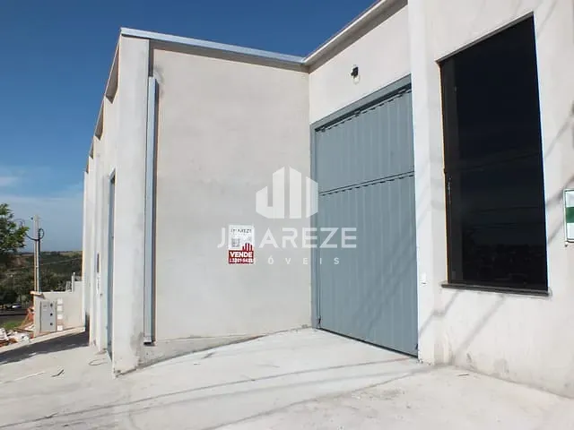 Sala com 116m², à venda, no bairro Loteamento Residencial Veneza em Apucarana
