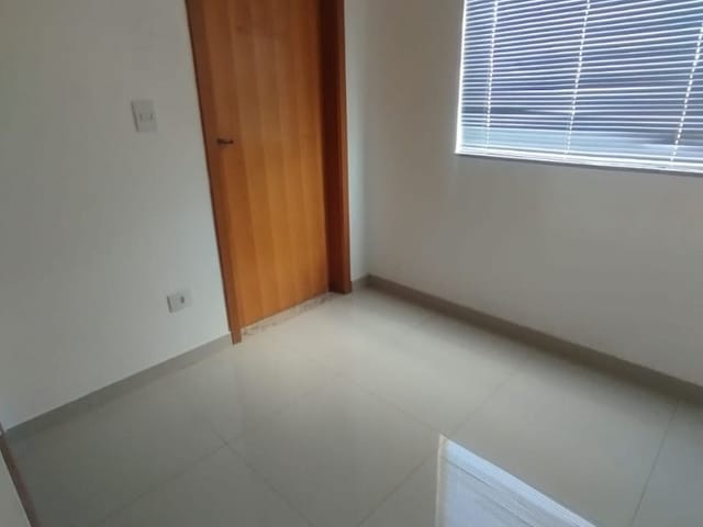 Sala com 5000m², para alugar, no bairro Centro em Cambé
