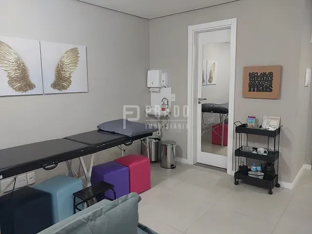 Sala à venda, no bairro São Gonçalo em Pelotas