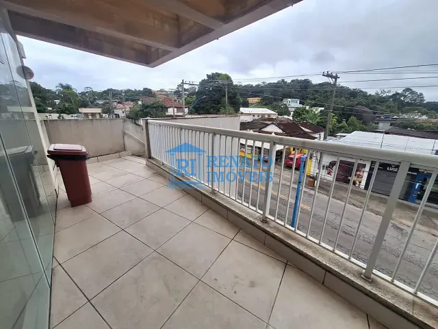 Sala à venda ou para alugar, no bairro Flamengo em Maricá