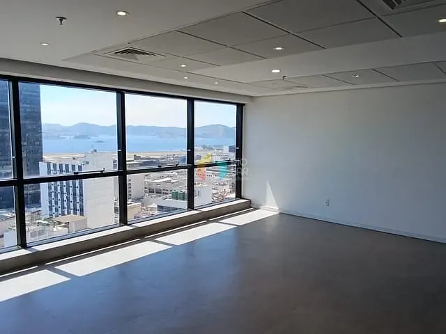 Sala com 570m², à venda ou para alugar, no bairro Centro em Rio de Janeiro