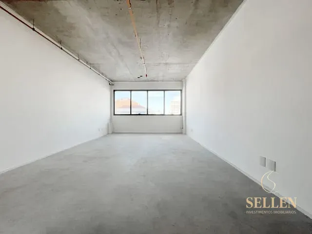 Sala para alugar, no bairro Passo da Areia em Porto Alegre