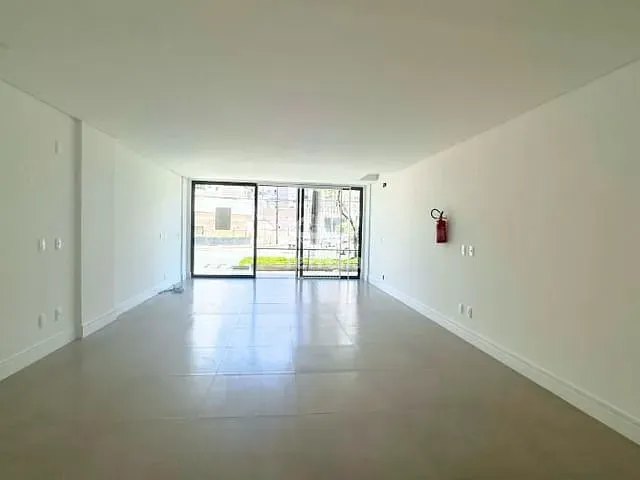 Loja com 60m², para alugar, no bairro Vila Nova em Blumenau