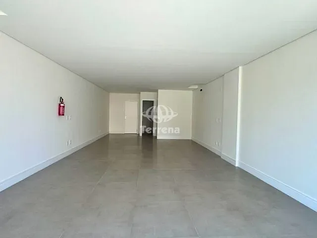 Loja com 60m², para alugar, no bairro Vila Nova em Blumenau