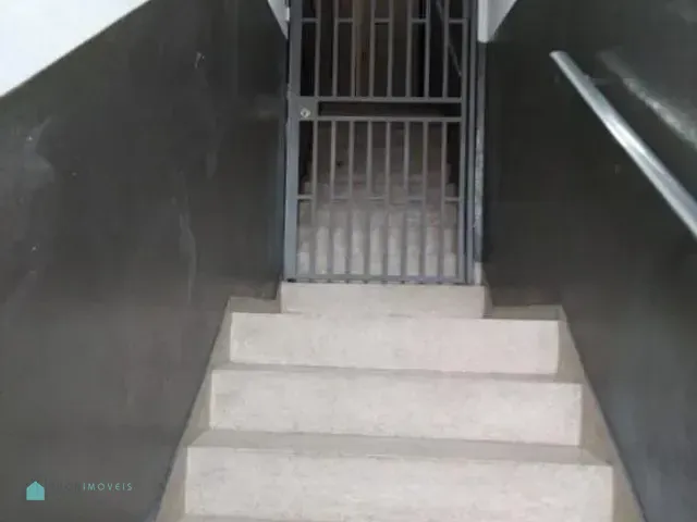 Sala para alugar, no bairro Vila Portuguesa em São Paulo