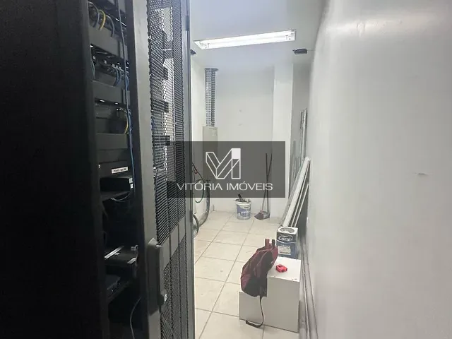 Sala com 156m², para alugar, no bairro Praia do Canto em Vitória