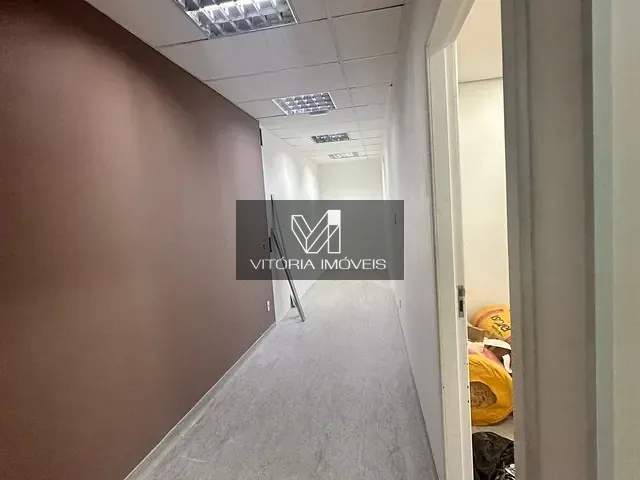 Sala com 156m², para alugar, no bairro Praia do Canto em Vitória