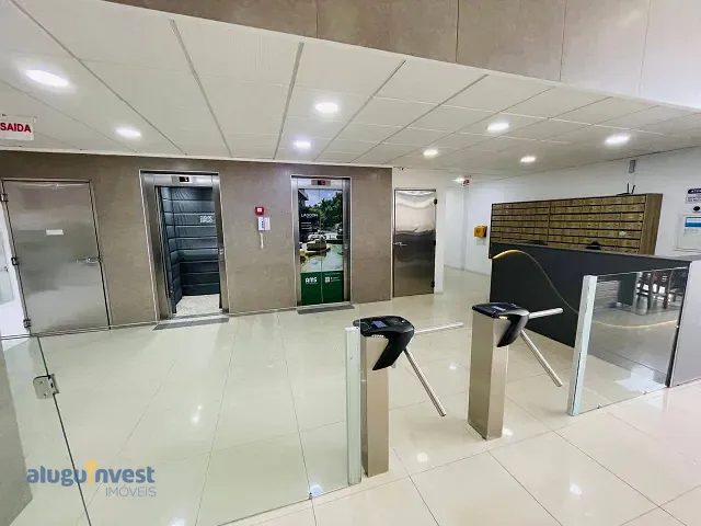 Sala à venda, no bairro Itacorubi em Florianópolis
