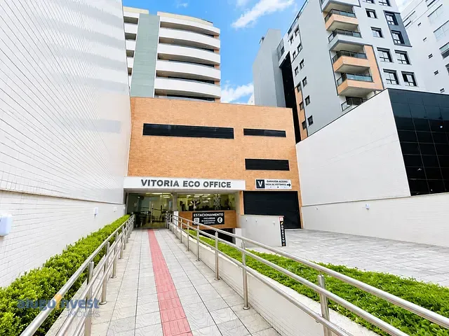 Sala à venda, no bairro Itacorubi em Florianópolis