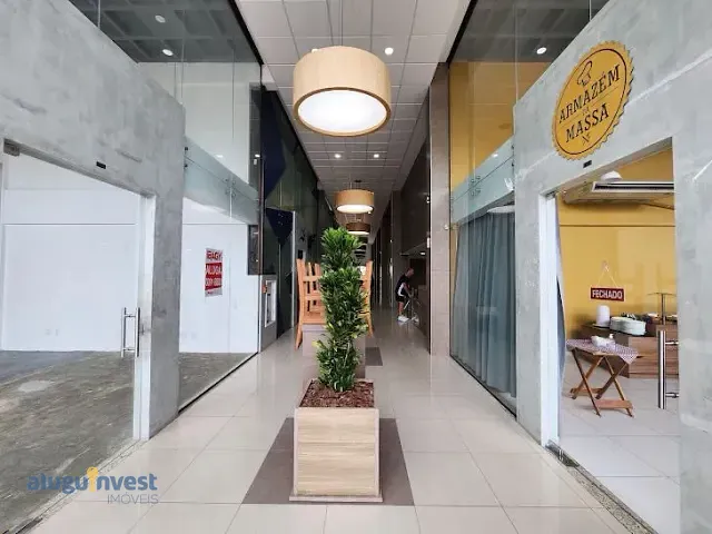 Sala à venda, no bairro Itacorubi em Florianópolis