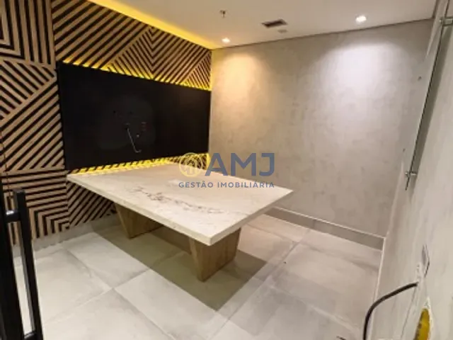 Sala para alugar, no bairro Setor Bueno em Goiânia