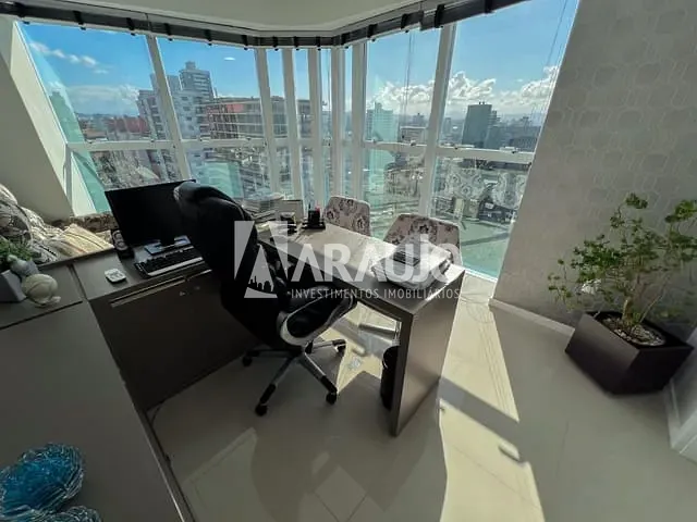 Sala à venda, no bairro Centro em Itajaí