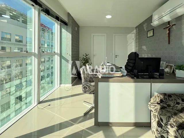 Sala à venda, no bairro Centro em Itajaí