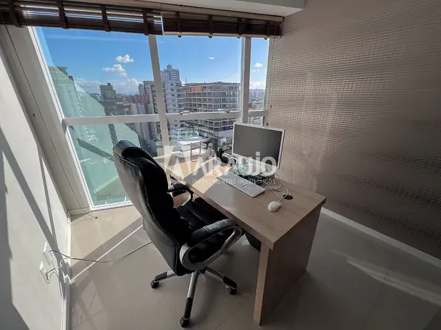 Sala à venda, no bairro Centro em Itajaí