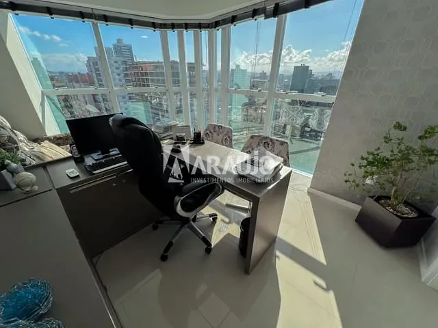 Sala à venda, no bairro Centro em Itajaí