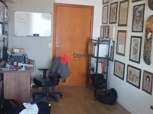Sala à venda, no bairro Centro em Pindamonhangaba