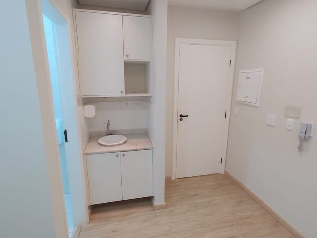 Sala para alugar, no bairro Paraíso em São Paulo