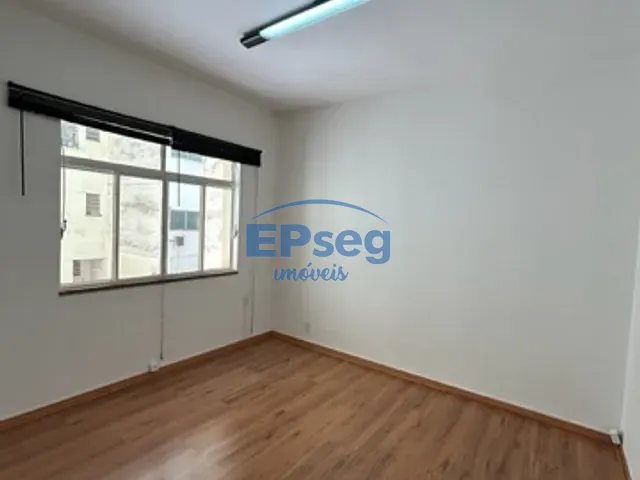 Sala com 39m², para alugar, no bairro Centro em Londrina