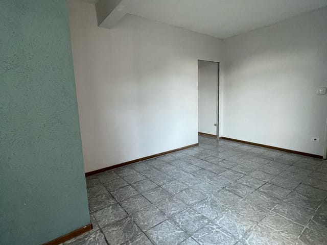Sala para alugar, no bairro Centro em São José dos Pinhais