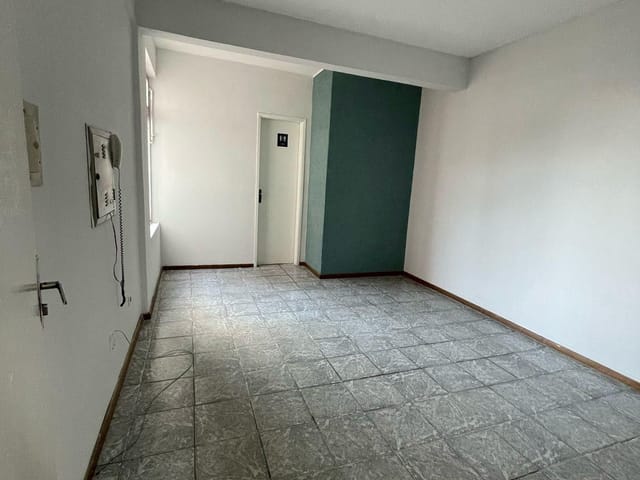 Sala para alugar, no bairro Centro em São José dos Pinhais