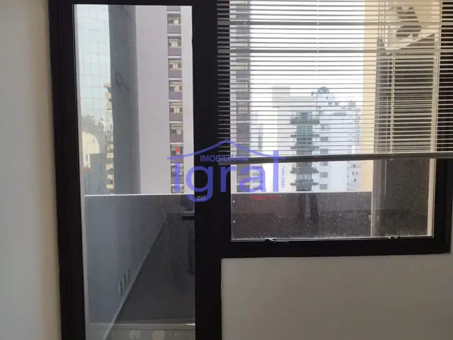 Sala para alugar, no bairro Itaim Bibi em São Paulo