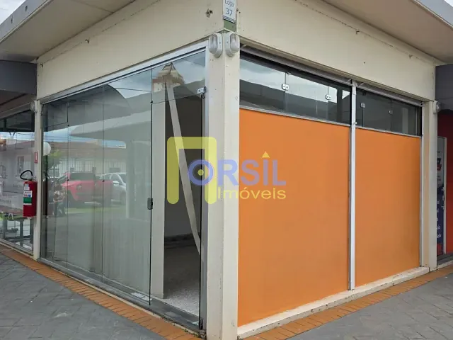 Sala com 20m², para alugar, no bairro Vila Mogilar em Mogi das Cruzes