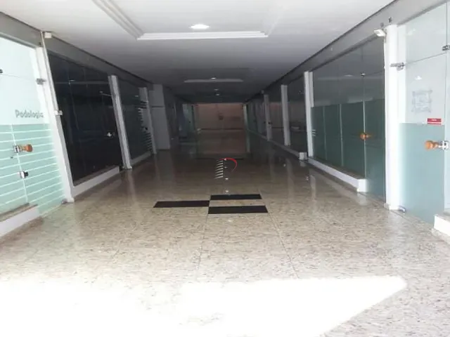 Sala com 90m², à venda, no bairro Centro em Londrina