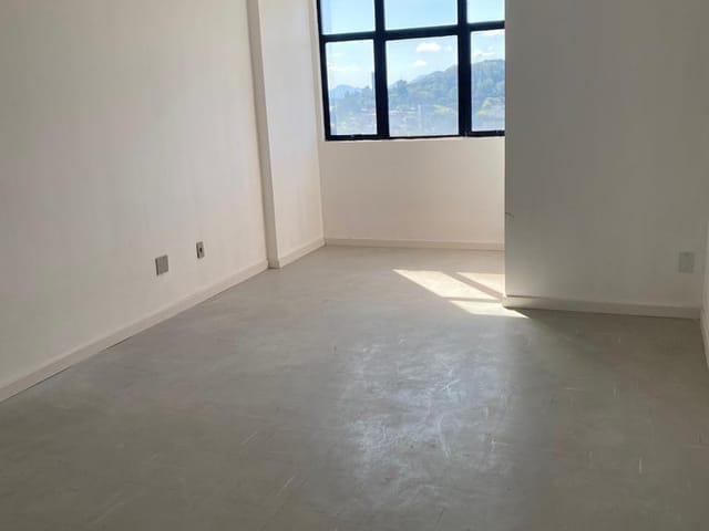 Sala com 25m², à venda, no bairro Estoril em Belo Horizonte