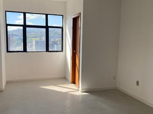 Sala com 25m², à venda, no bairro Estoril em Belo Horizonte