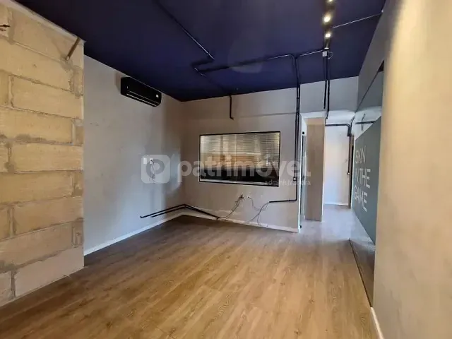 Sala com 70m², para alugar, no bairro Leblon em Rio de Janeiro
