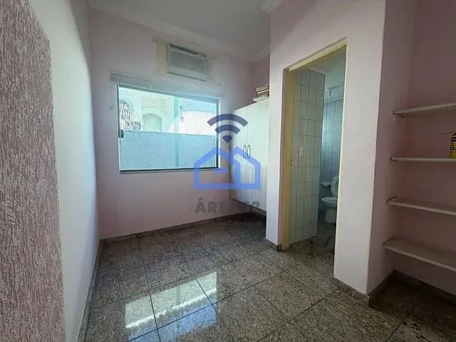 Sala com 100m², para alugar, no bairro Centro em Caraguatatuba