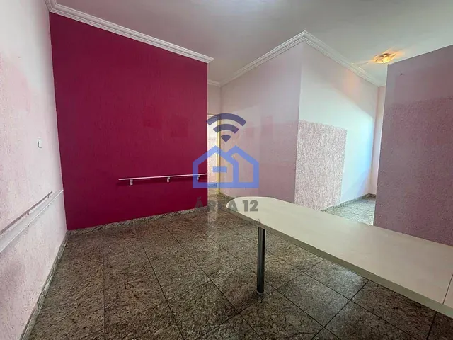 Sala com 100m², para alugar, no bairro Centro em Caraguatatuba