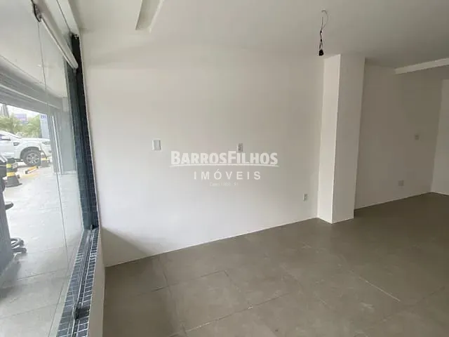 Sala com 40m², para alugar, no bairro São José em Aracaju