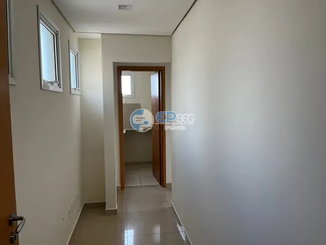 Sala com 105m², à venda, no bairro Centro em Ibiporã
