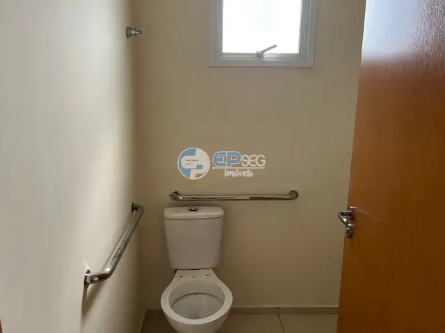 Sala com 105m², à venda, no bairro Centro em Ibiporã