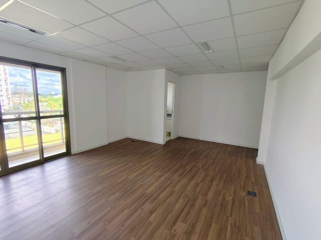Sala para alugar, no bairro Rudge Ramos em São Bernardo do Campo