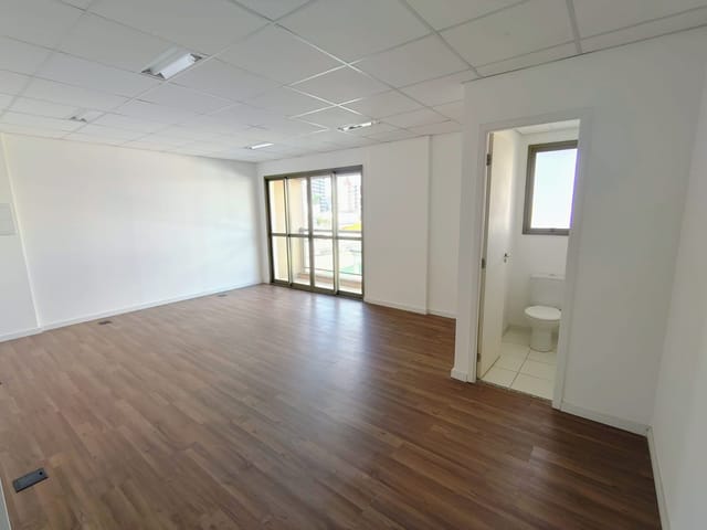 Sala para alugar, no bairro Rudge Ramos em São Bernardo do Campo