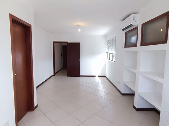 Foto do Sala - Sala Comercial no Ed. Numata para locação, Centro, Londrina - SA0077. | Imobiliária Natal LTDA