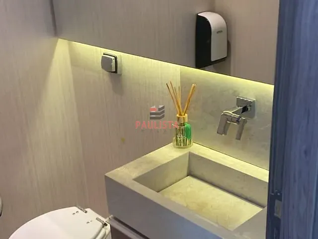 Sala com 132m², à venda, no bairro Mirandópolis em São Paulo