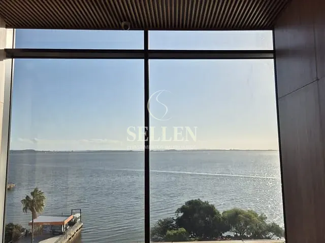 Sala com 50m², para alugar, no bairro Praia de Belas em Porto Alegre