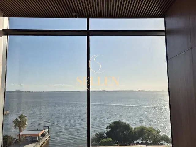Sala com 50m², para alugar, no bairro Praia de Belas em Porto Alegre
