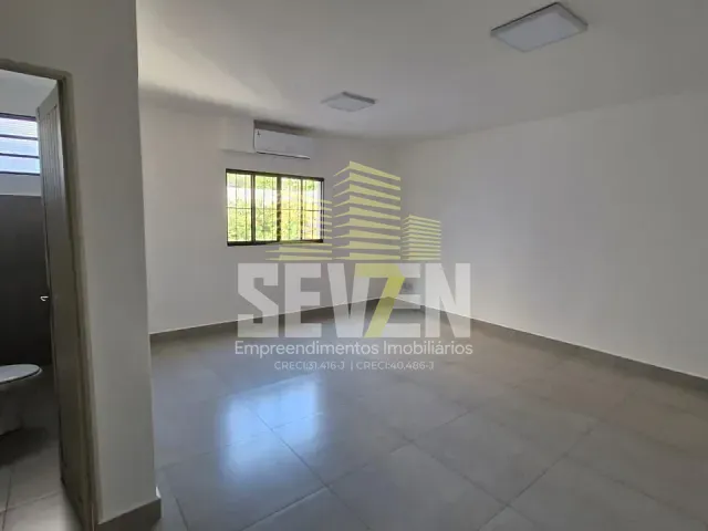 Sala com 32m², para alugar, no bairro Centro em Bauru