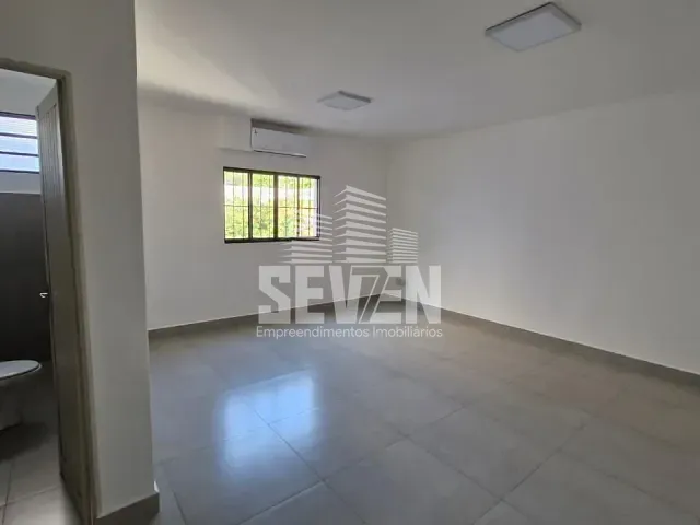 Sala com 32m², para alugar, no bairro Centro em Bauru