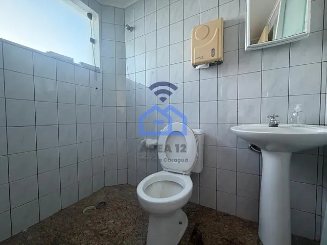 Sala com 100m², à venda, no bairro Centro em Caraguatatuba