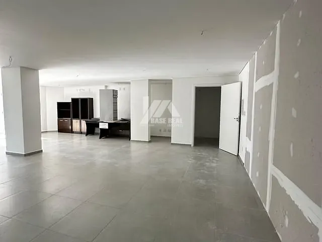 Sala com 73m² 1 quarto e 1 banheiro, para alugar, no bairro Centro em Guarapuava