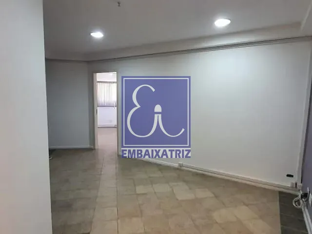 Sala com 55m², à venda ou para alugar, no bairro Jardim Satélite em São José dos Campos