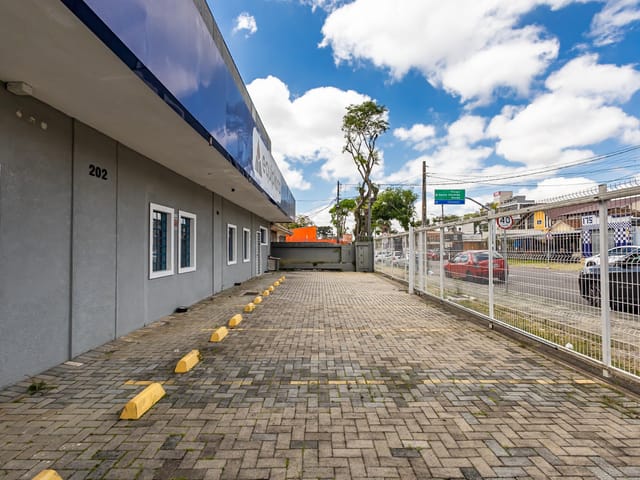 Sala à venda, no bairro Bacacheri em Curitiba