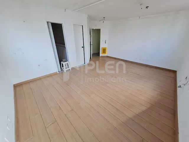 Sala com 33m², para alugar, no bairro Santana em São Paulo